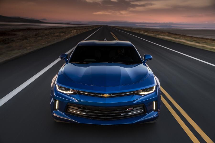  Chevrolet Camaro RS 2016 года  (фото 18 из 26)